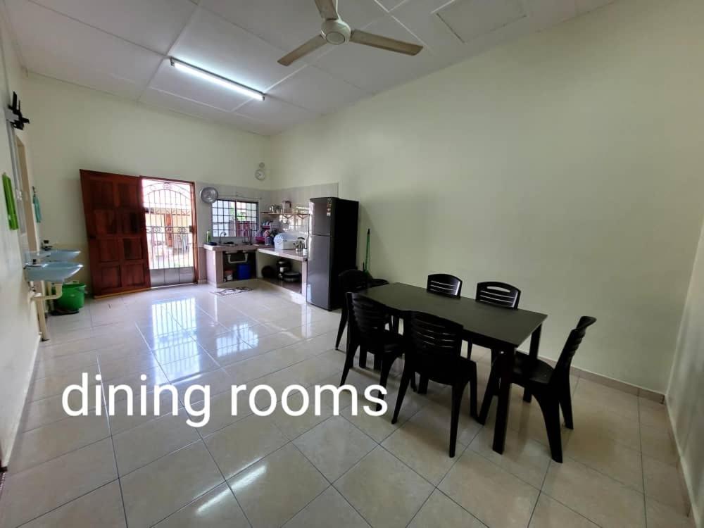 Pangkor Homestay Pekan Pangkor Стая снимка