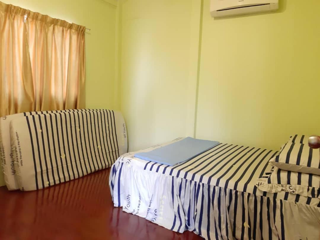 Pangkor Homestay Pekan Pangkor Стая снимка